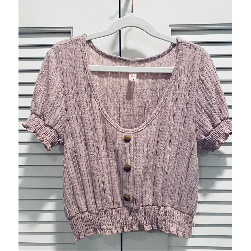 Short sleeve crop top